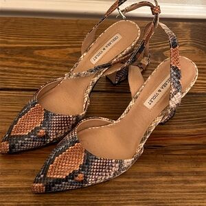 Size 9 Chelsea & Violet Brown/Tan Snakeskin Heels